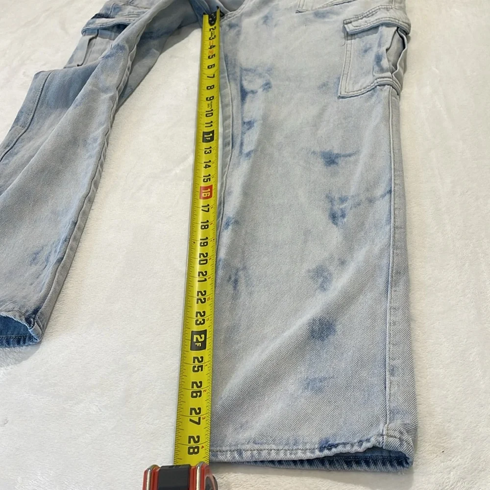 Simple Society WOMENS size 11 / 30 Light Blue Denim CARGO Jeans